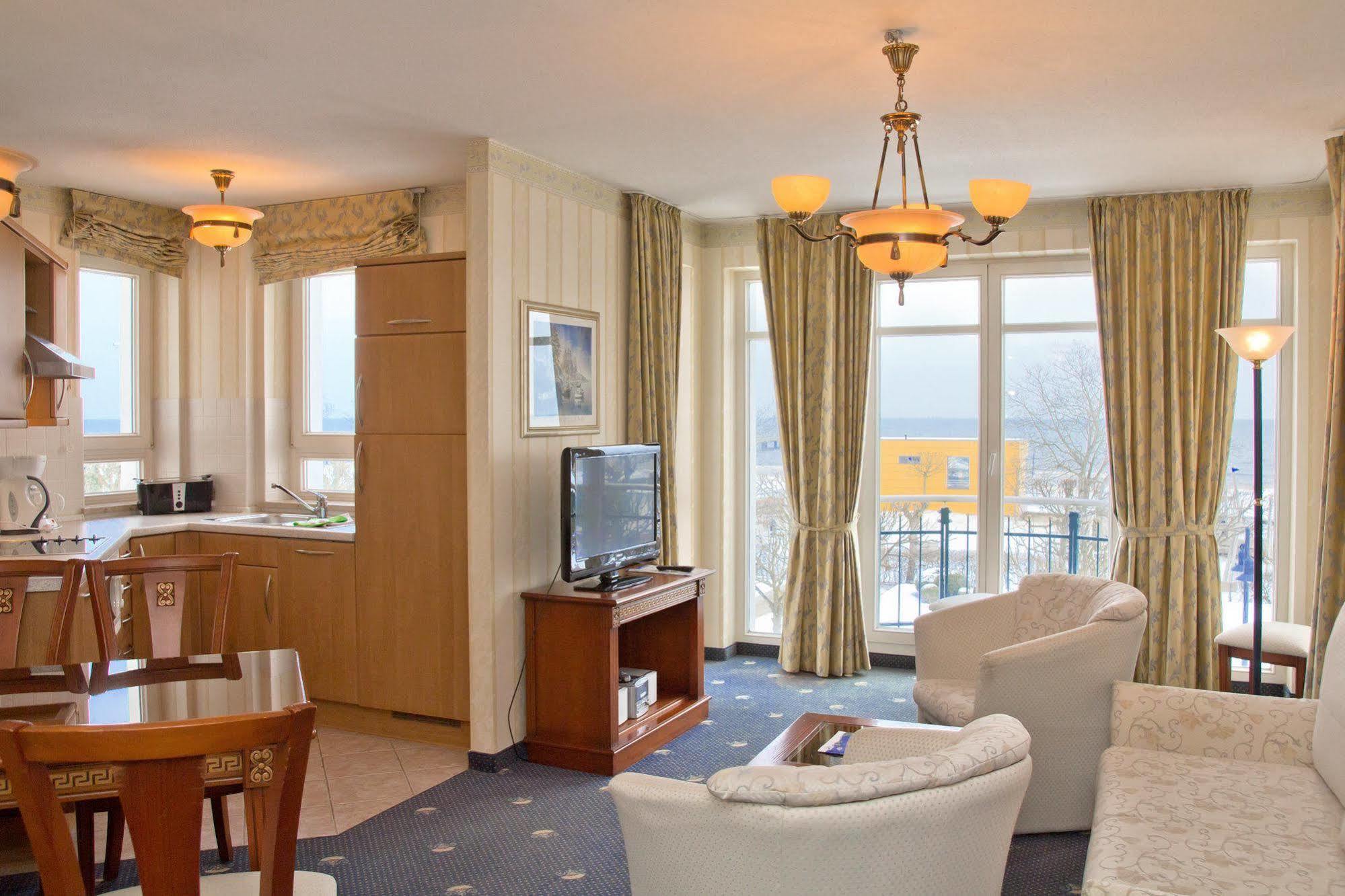 Seetelhotel Ostseeresidenz Ahlbeck เฮริงสดอร์ฟ ภายนอก รูปภาพ